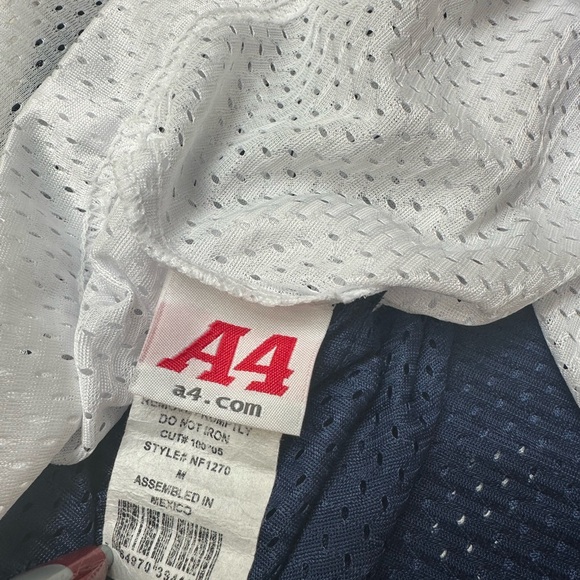 Red Bull two sided Seattle Reign Soccer jersey. Size medium. - Picture 5 of 5